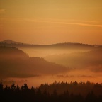 sonnenaufgang ueber dem kuhstall im elbsandsteingebirge 20151106 1433307564